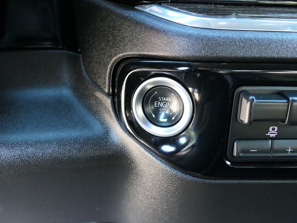 2025 Chevrolet Silverado 1500 LT LT1