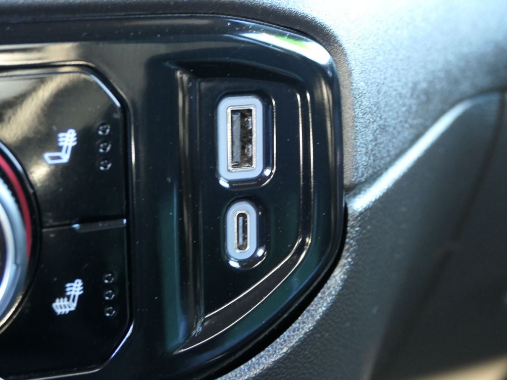 2025 Chevrolet Silverado 1500 LT LT1