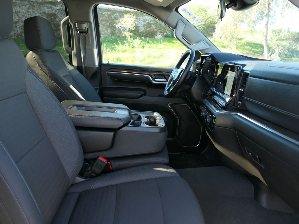 2025 Chevrolet Silverado 1500 LT LT1