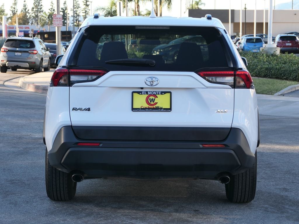2023 Toyota RAV4 XLE