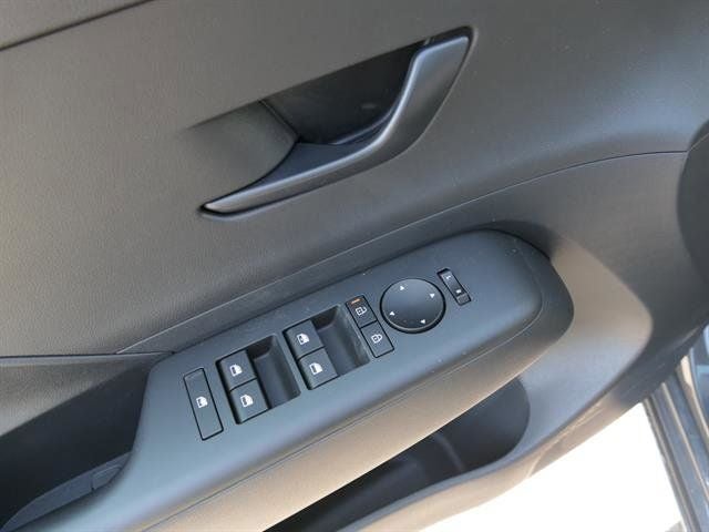 2025 Hyundai KONA ELECTRIC SEL