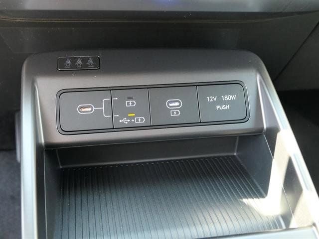 2025 Hyundai KONA ELECTRIC SEL