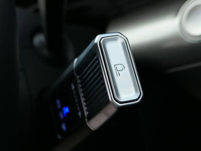 2025 Hyundai KONA ELECTRIC SEL