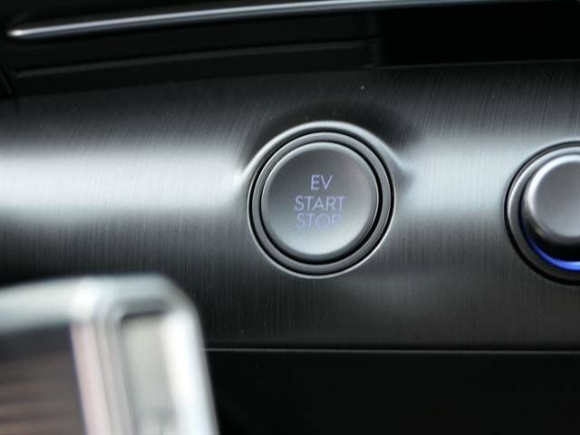 2025 Hyundai KONA ELECTRIC SEL