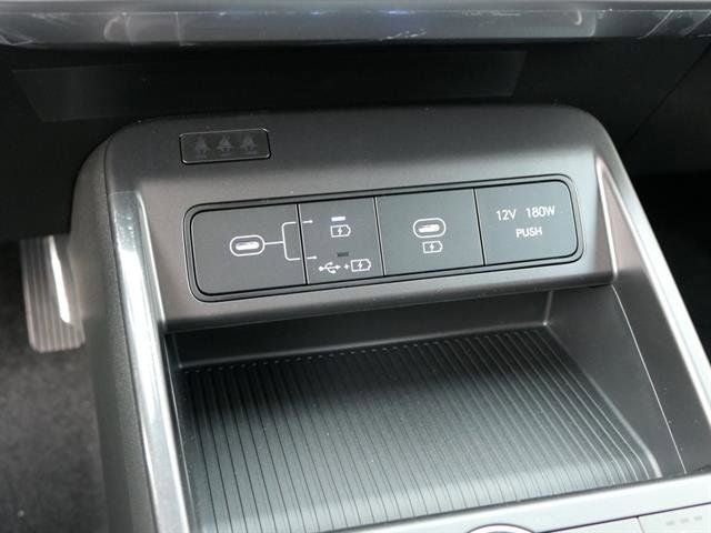 2025 Hyundai KONA ELECTRIC SEL