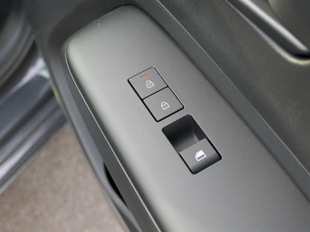 2025 Hyundai KONA ELECTRIC SEL