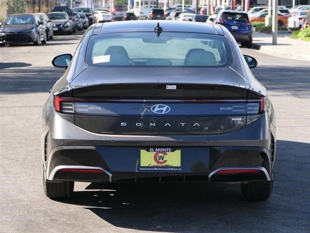 2025 Hyundai SONATA HYBRID Limited